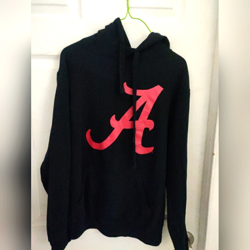 Alabama Crimson Tide Mens Med Black Red Pullover Hoodie.